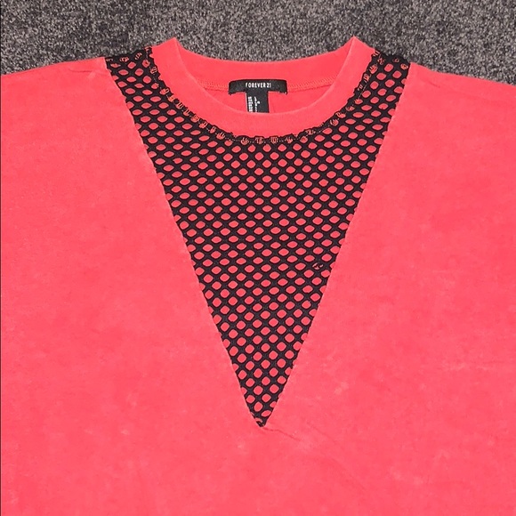 Red crop top - Picture 2 of 2